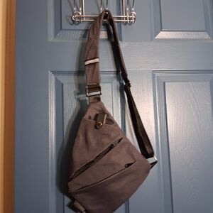 Elegant Gray Women's Crossbody Bag